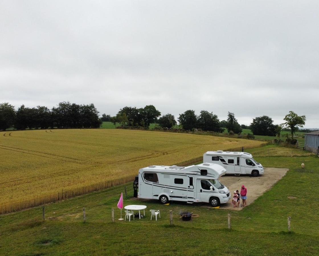 La Billardiere Camping A La Ferme Le Menil-Ciboult Ngoại thất bức ảnh