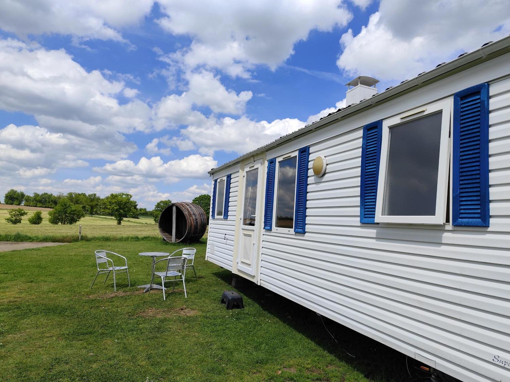 La Billardiere Camping A La Ferme Le Menil-Ciboult Ngoại thất bức ảnh