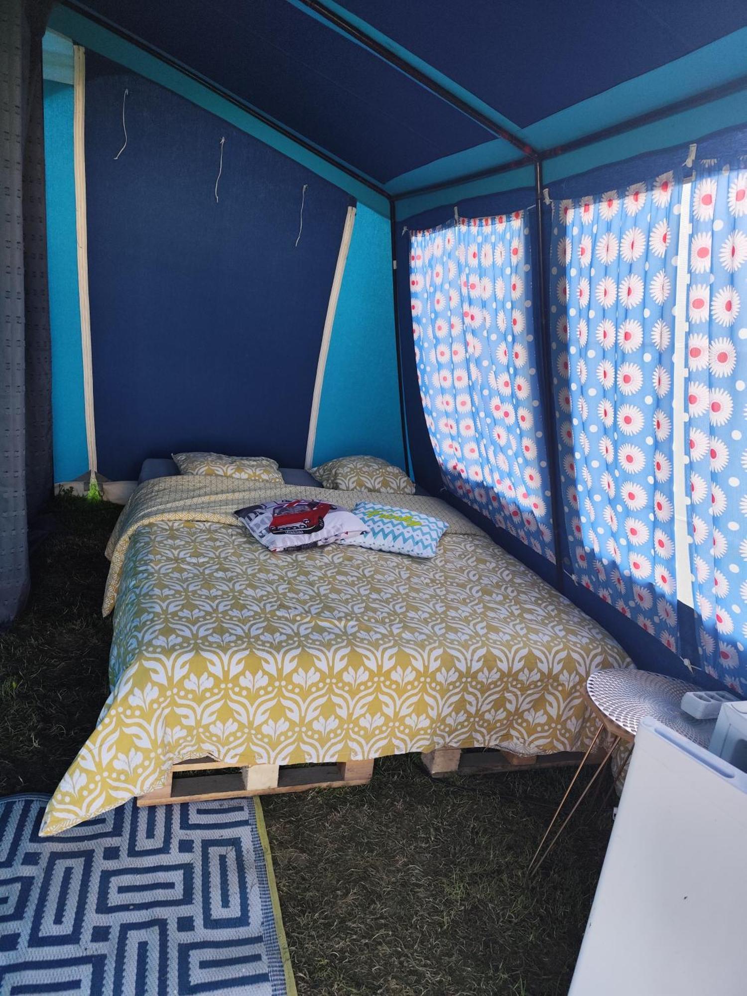 La Billardiere Camping A La Ferme Le Menil-Ciboult Ngoại thất bức ảnh